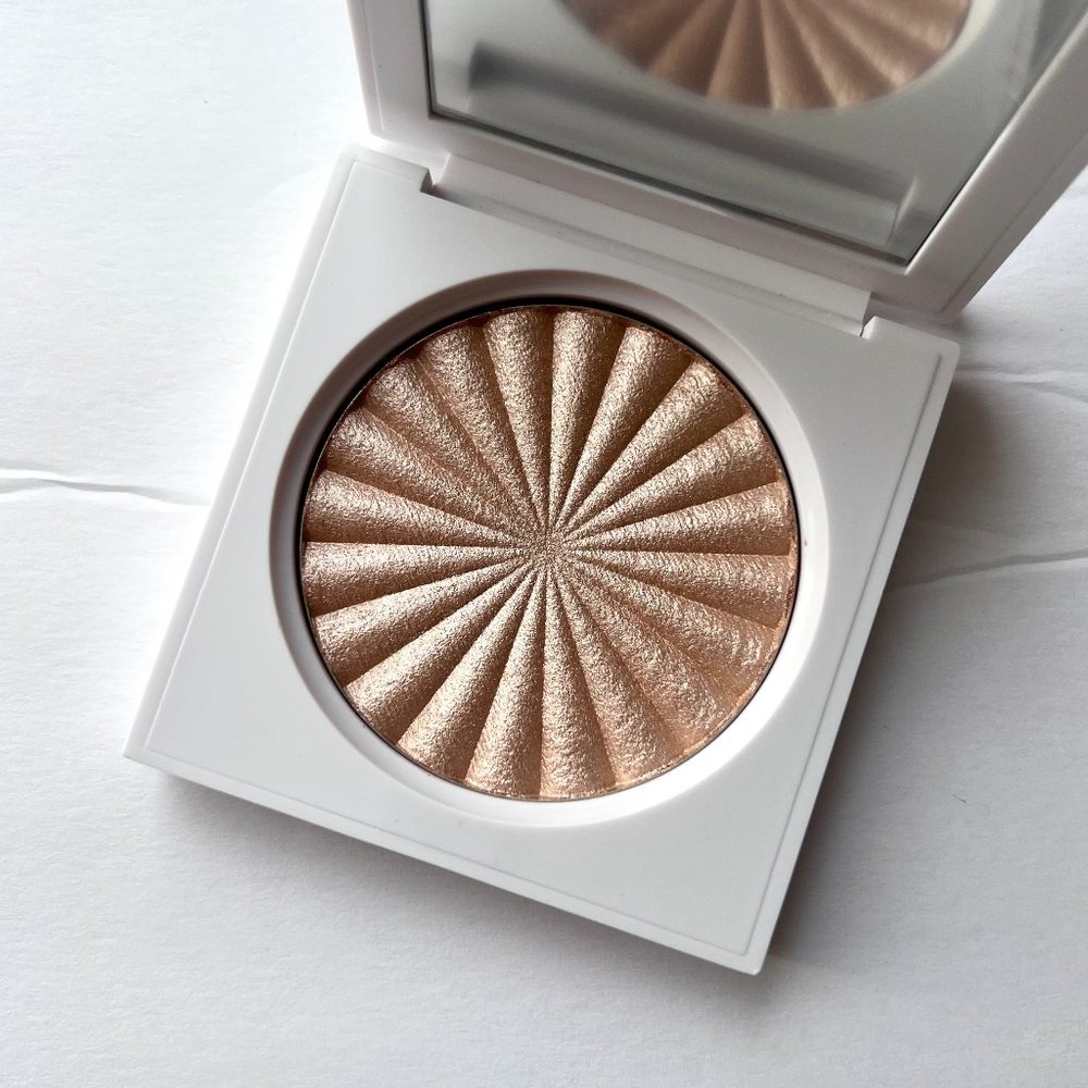 OFRA Highlighter